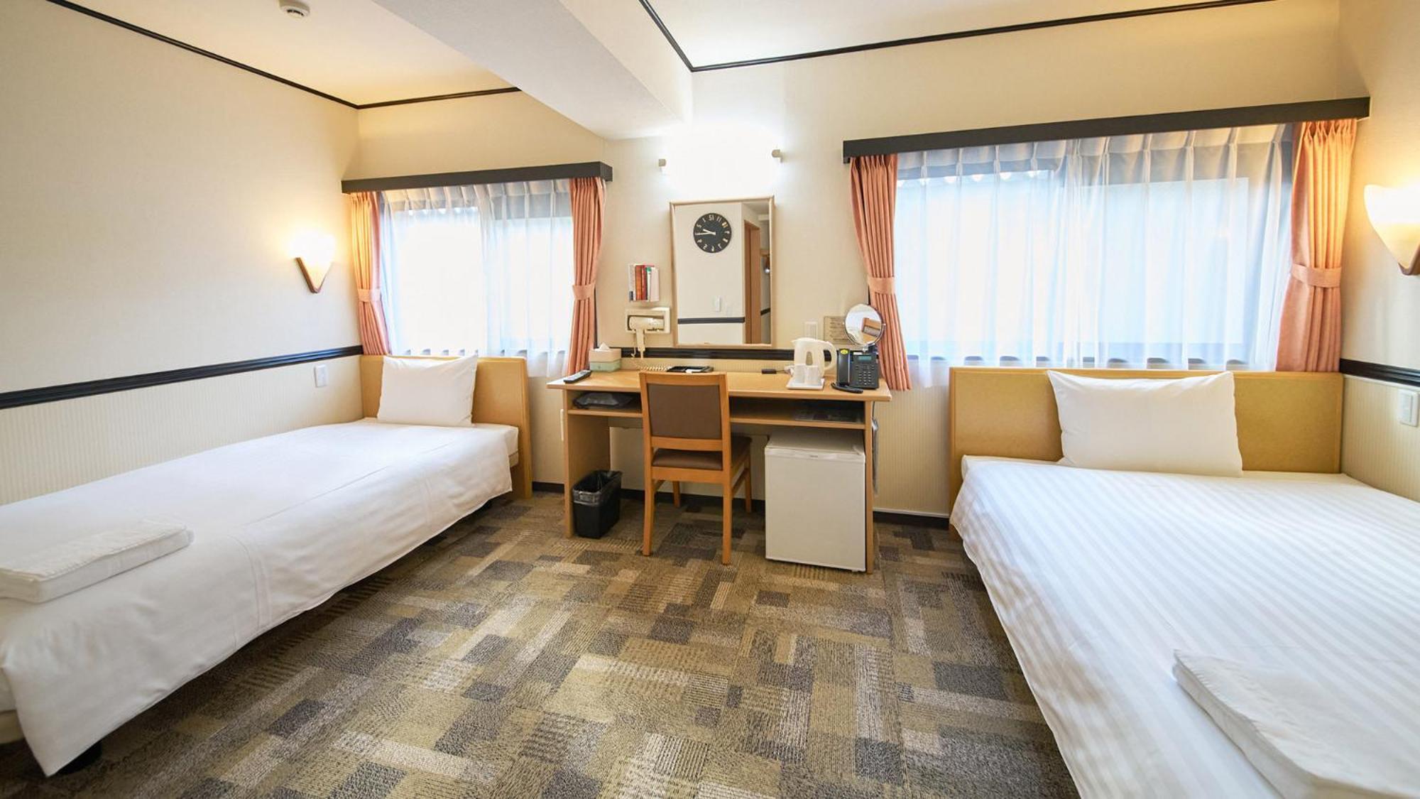 Toyoko Inn Nagoya-Eki Sakuradori-Guchi Honkan Екстер'єр фото